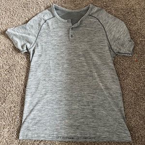 Lululemon Men’s T-shirt Large